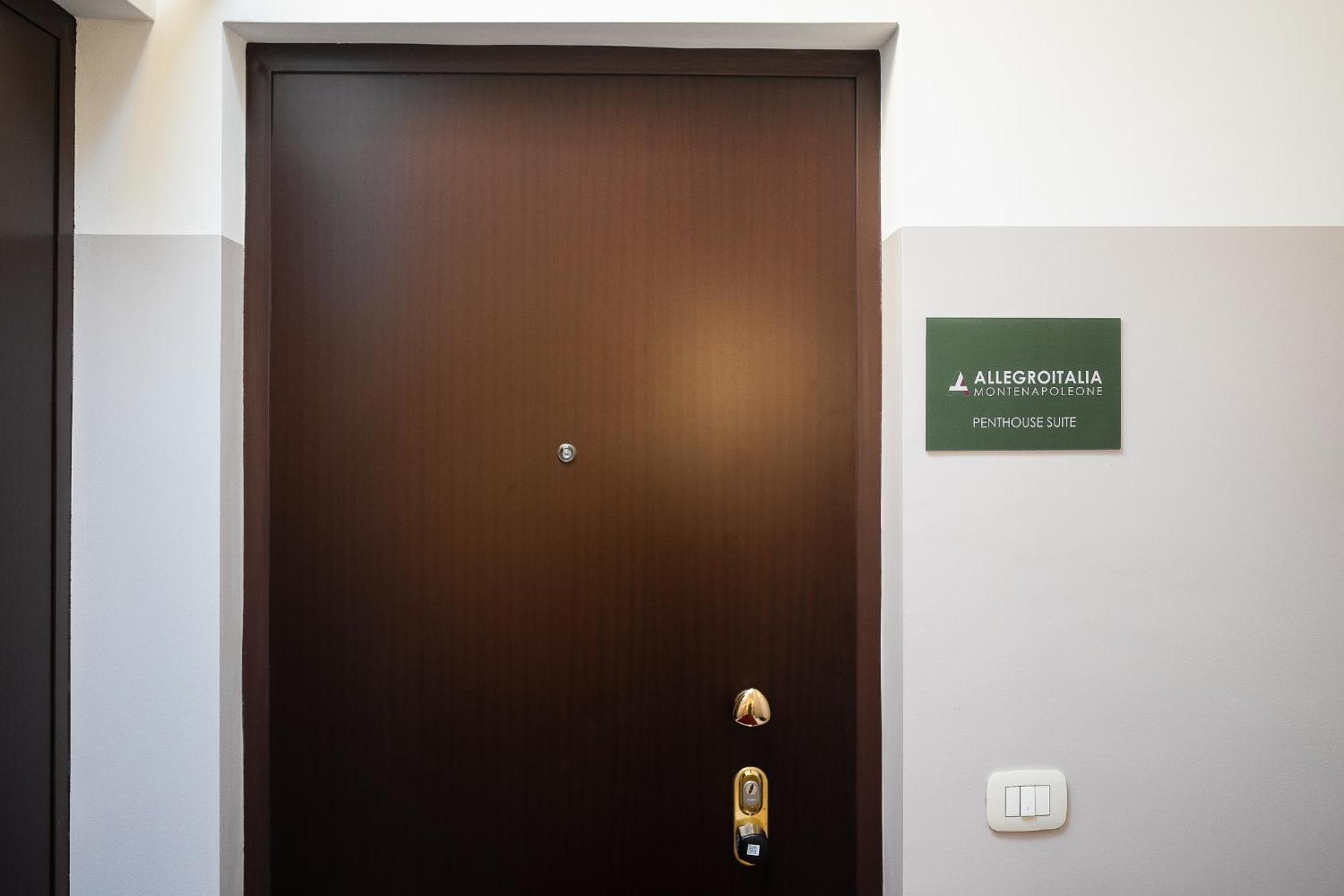 Allegroitalia Penthouse Montenapoleone Milano Exteriör bild