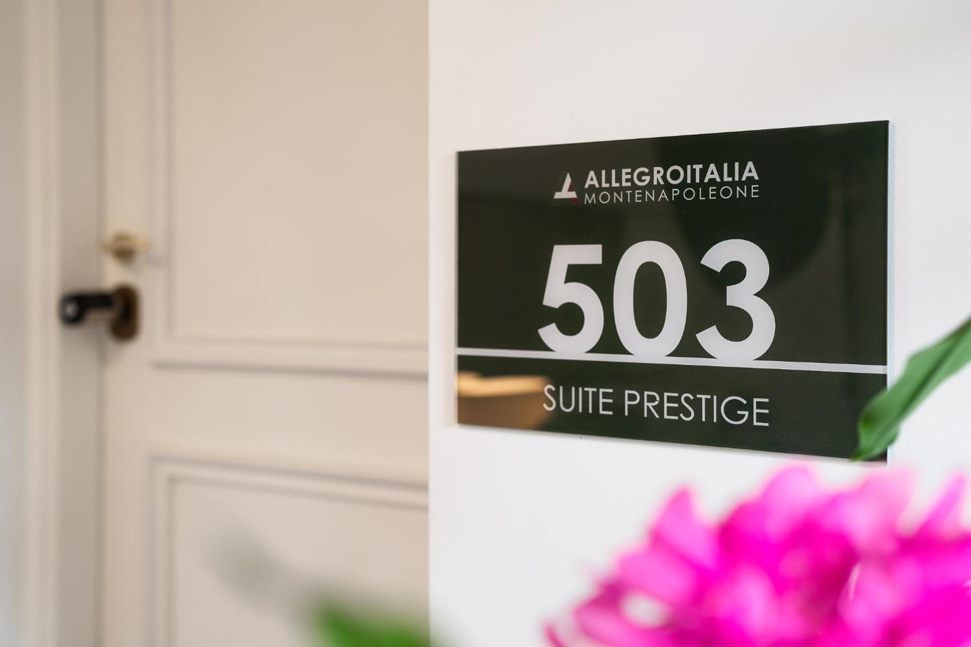 Allegroitalia Penthouse Montenapoleone Milano Exteriör bild