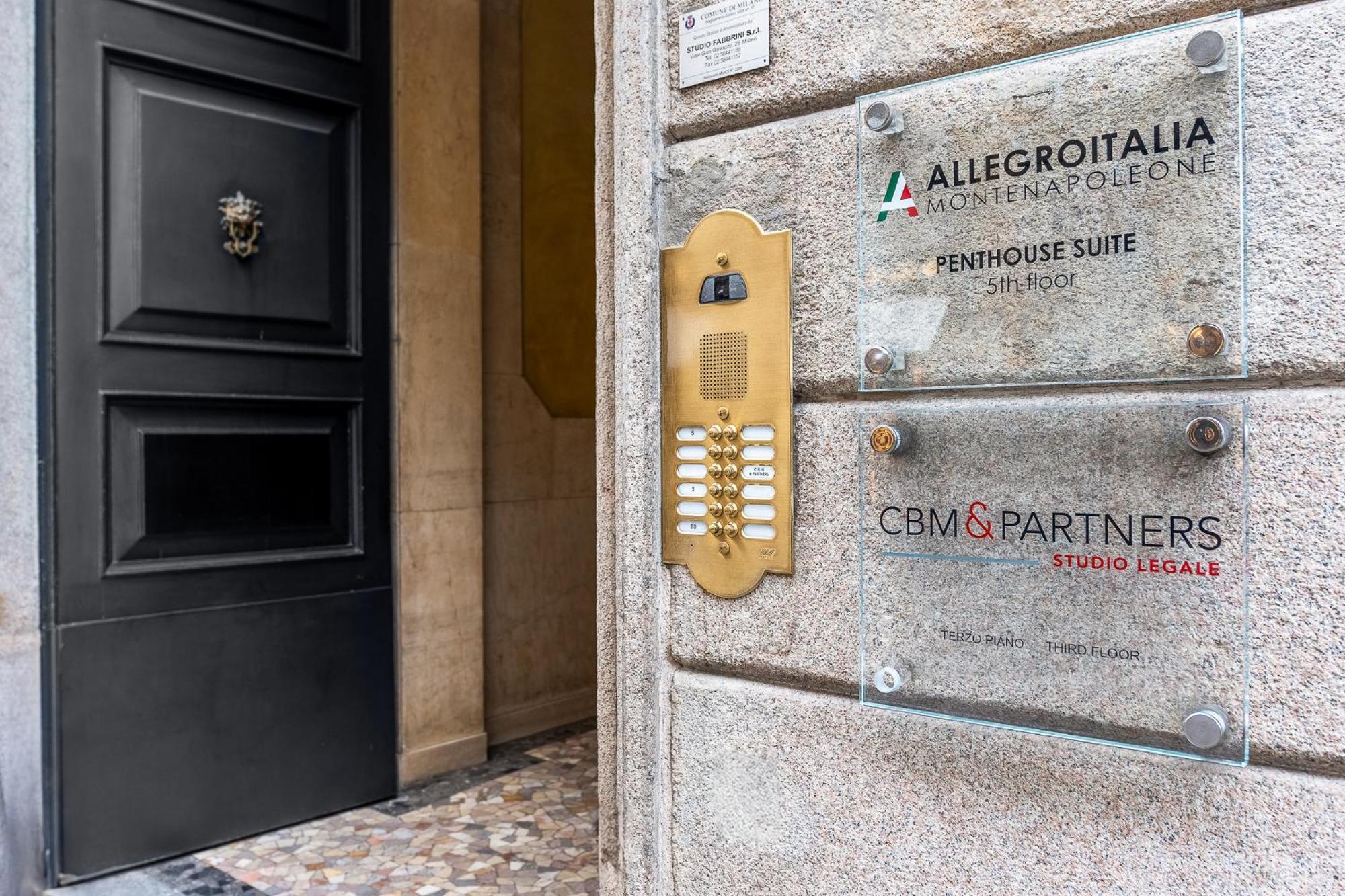 Allegroitalia Penthouse Montenapoleone Milano Exteriör bild